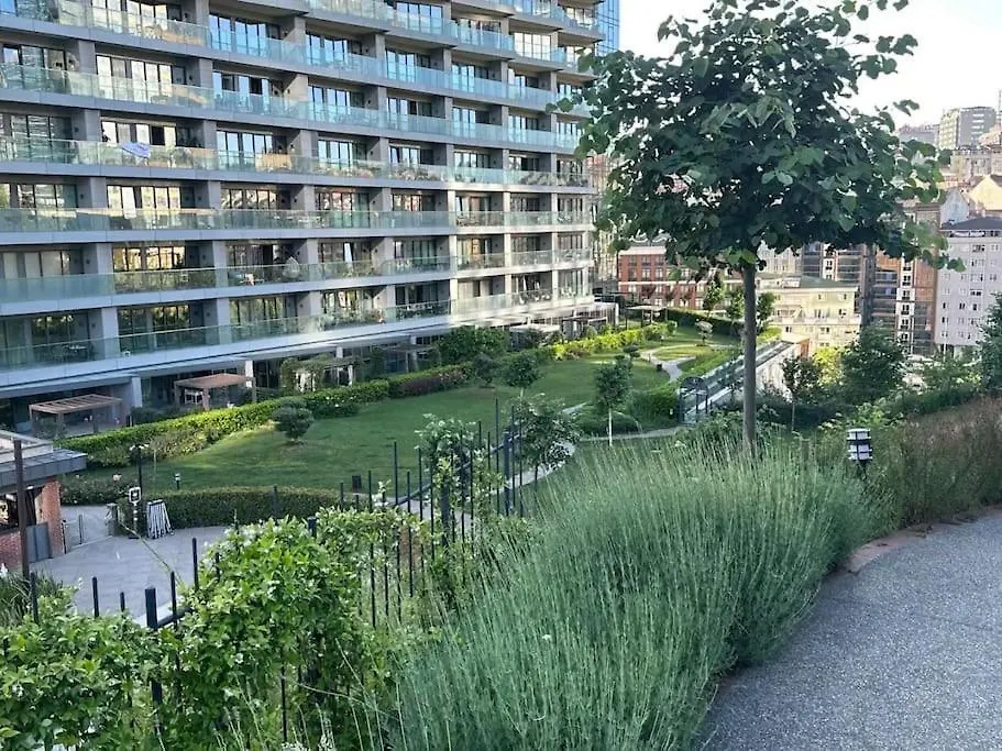 Modern Luxury Apt At Sinpas Queen Istanbul